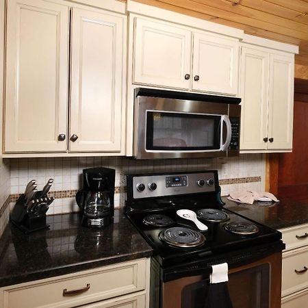 Karens Cozy Cottage Гетлинбург Екстериор снимка