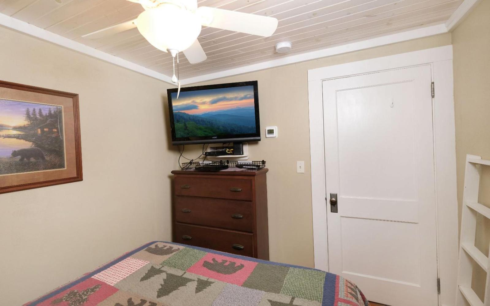 Karens Cozy Cottage Гетлинбург Екстериор снимка