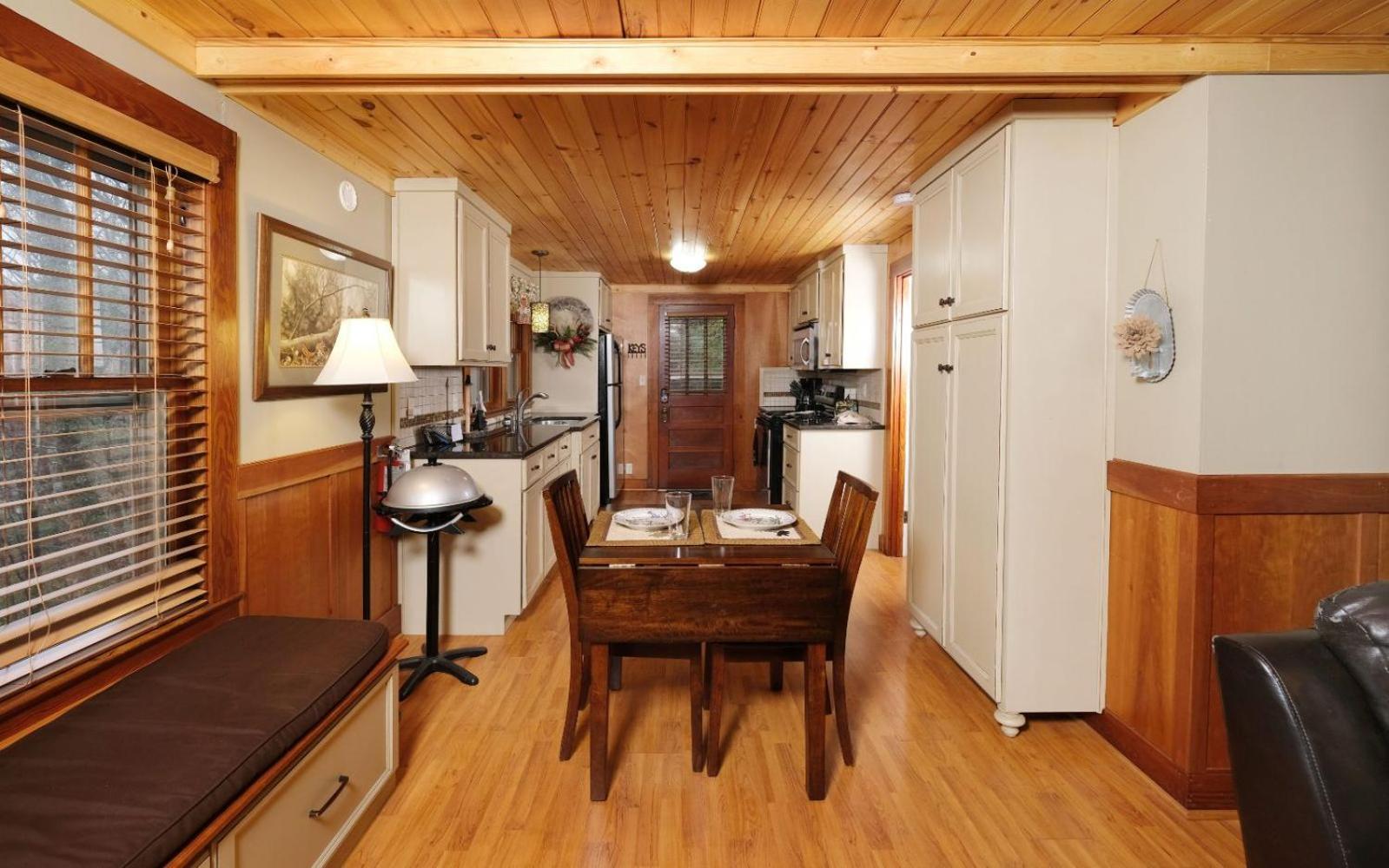 Karens Cozy Cottage Гетлинбург Екстериор снимка