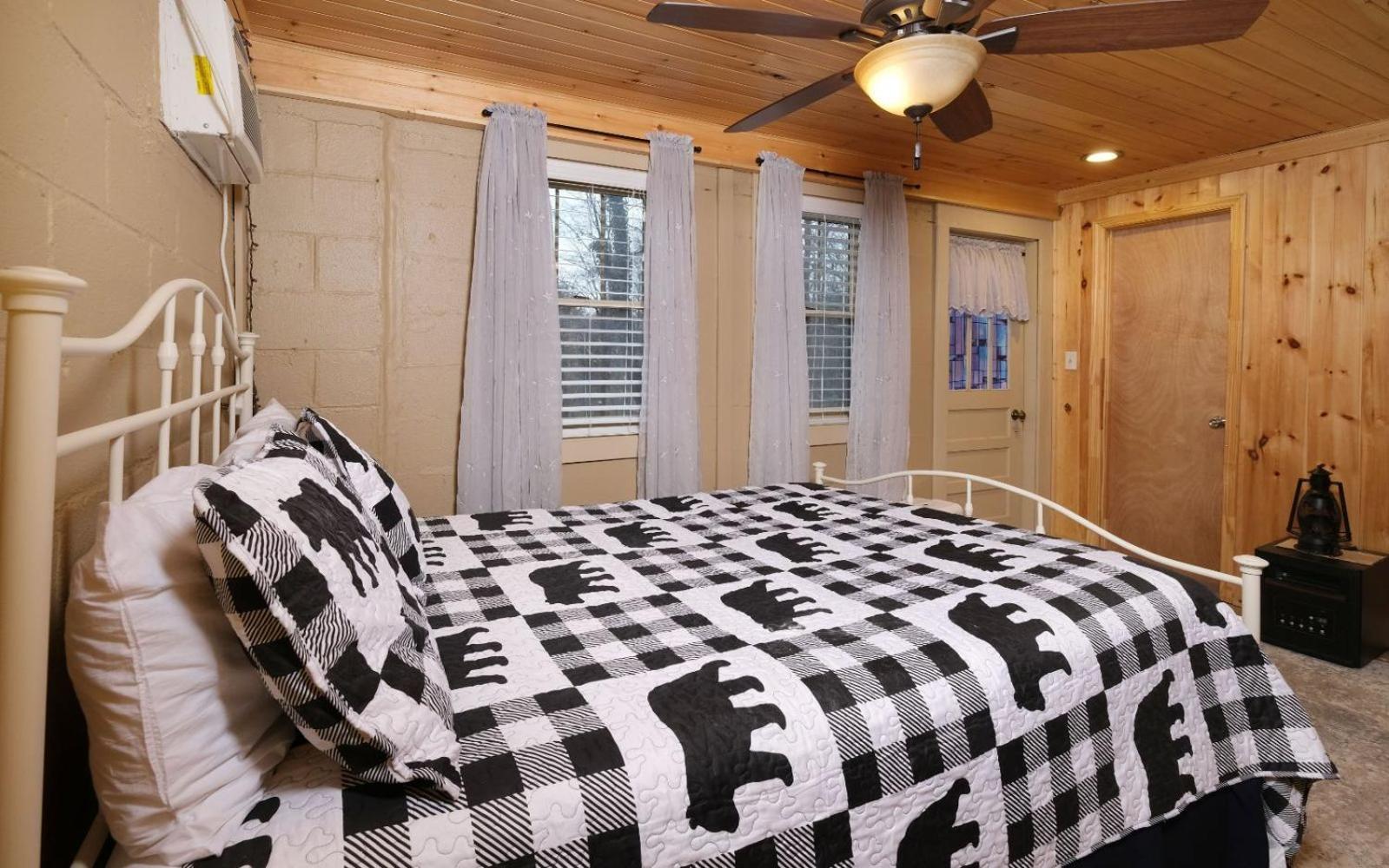 Karens Cozy Cottage Гетлинбург Екстериор снимка